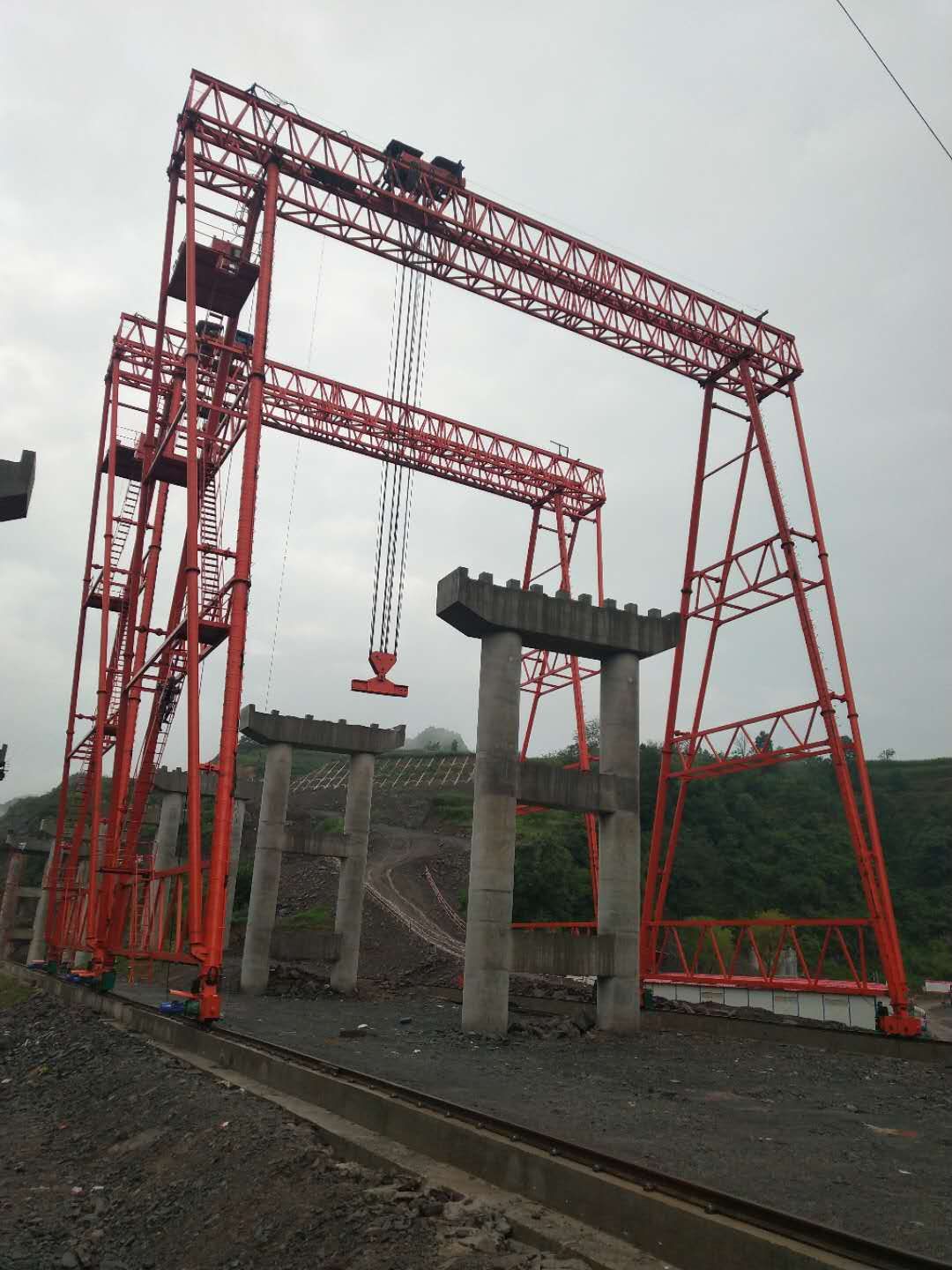 中铁四局贵阳项目，MG100吨-32米跨38米高龙门吊