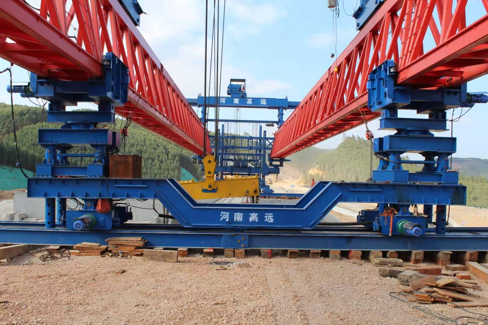 全新一代GYLQ200T-40M自平衡过跨架桥机