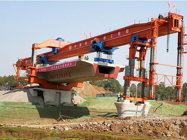 运架一体架桥机的保养工作