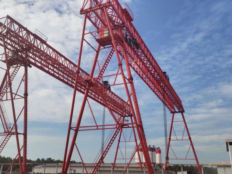 湖南株洲醴娄高速MG100/10T-43M-14M龙门吊MH10T-40M-9M电动葫芦龙门吊